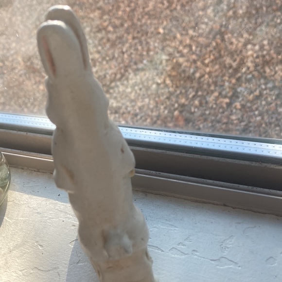 💵3 for $20✅Vintage rabbit with baby carriage figurine - Picture 7 of 7